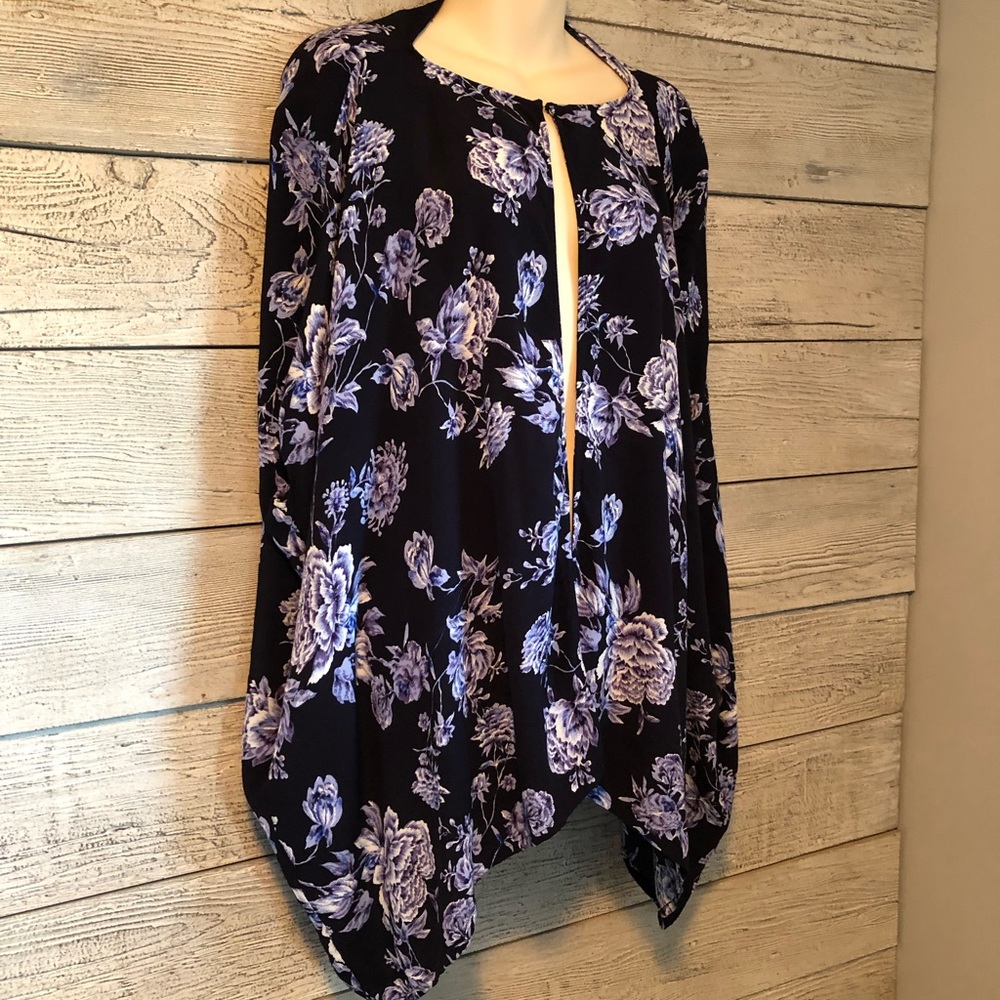 Tigerlily Blue Navy Short Sleeve Kimono Floral Batwing Sleeves Size Small